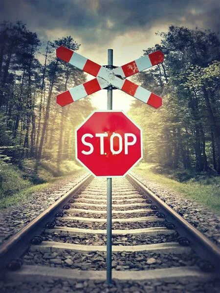 Стоп поезд. Железнодорожный стоп. Стоп железная дорога. Знак стоп для поезда.