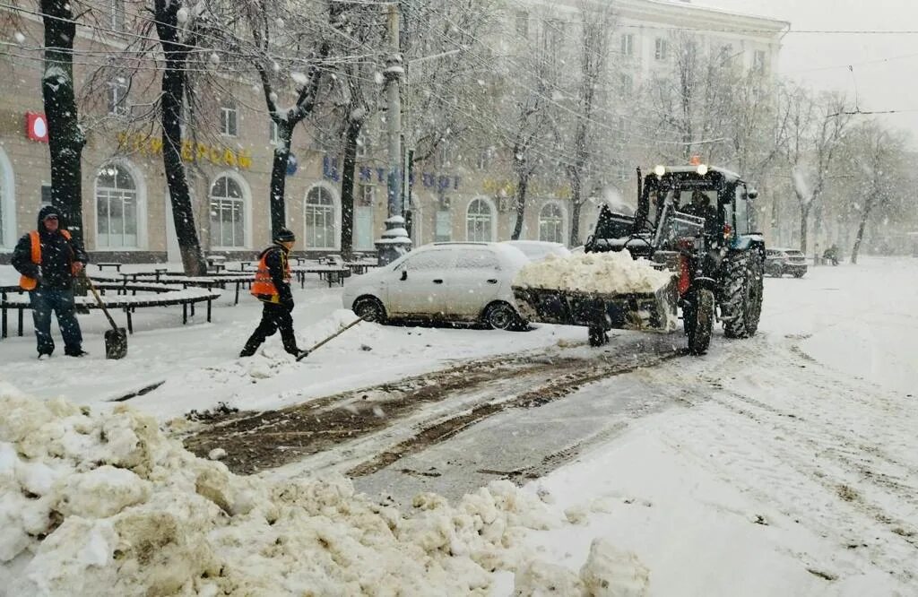 Сильный будет снегопад. Сильный снегопад. Январь снегопад. Снегопад в Воронеже. Снегопад вчера.