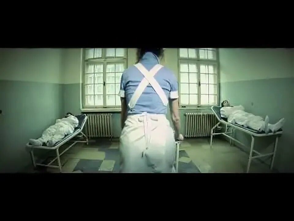 Шутки про психбольницу. Пролетая над крыльцом психушки подкаст. Val. Психушка karna. Картинка психушка песня.