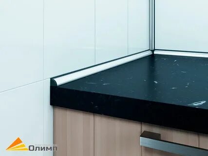Тонкий плинтус столешницы
