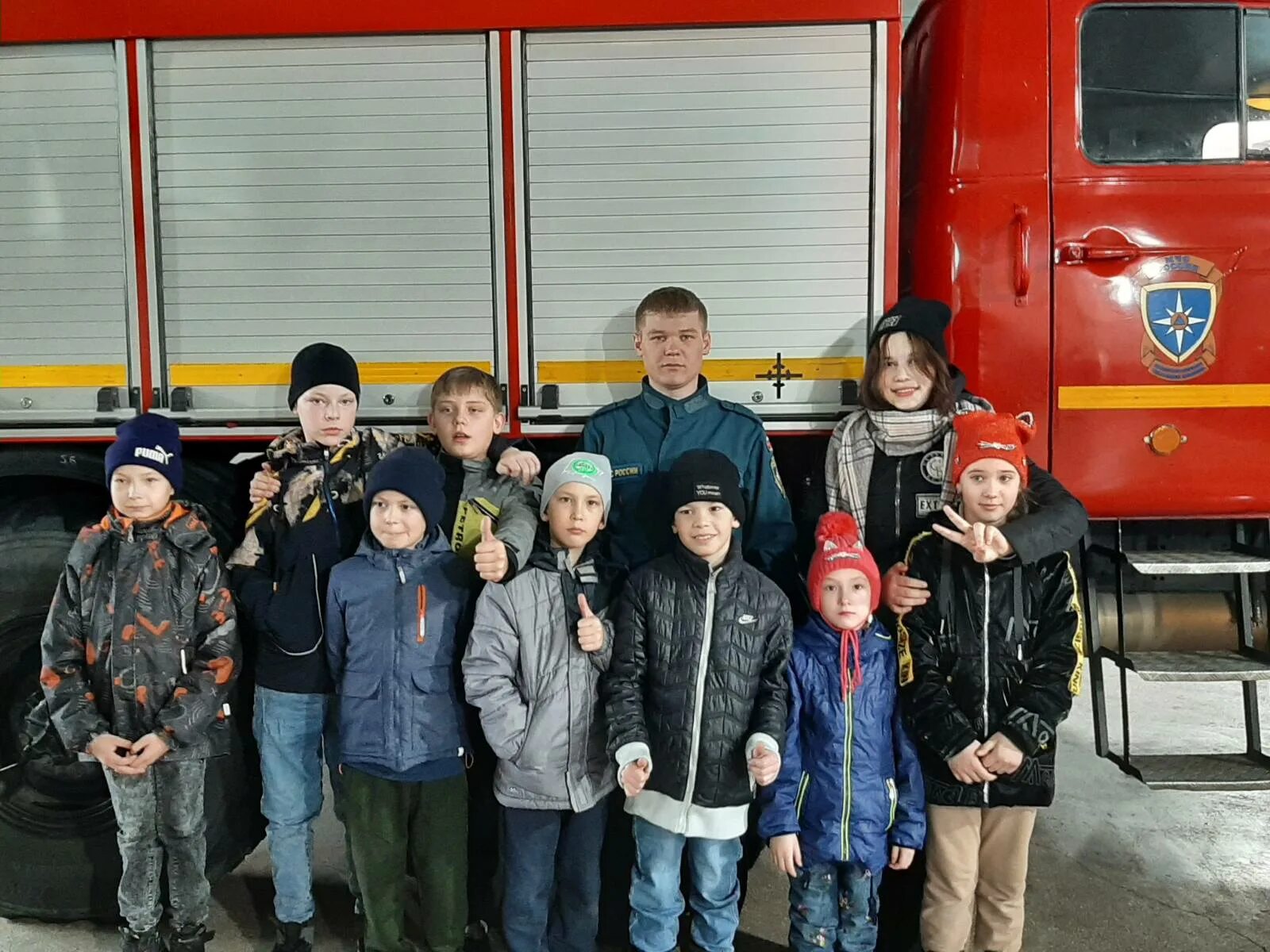 Мебельный салон изумруд ужур. 28 пожарная часть. Расписание маршруток красноярск ужур. Ленина 6 ужур. Такси созвездие город ужур.