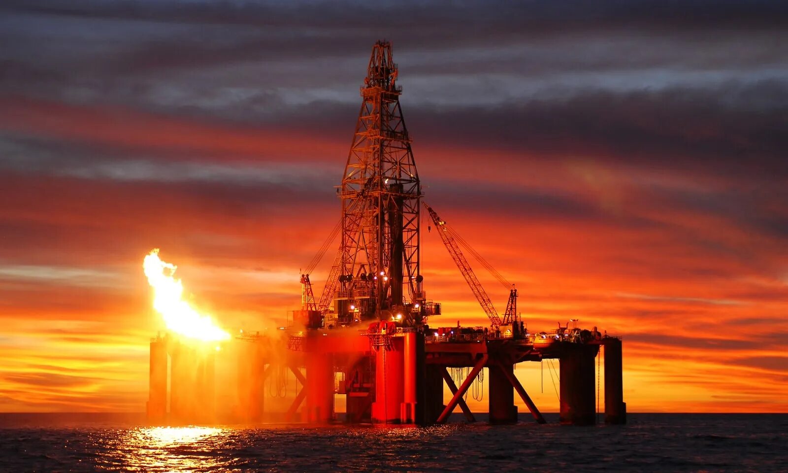 Природный газ добыча. Природный нефтяной. Попутный нефтяной газ. Oil & gas industry offshore/onshore. Природный нефтяной.