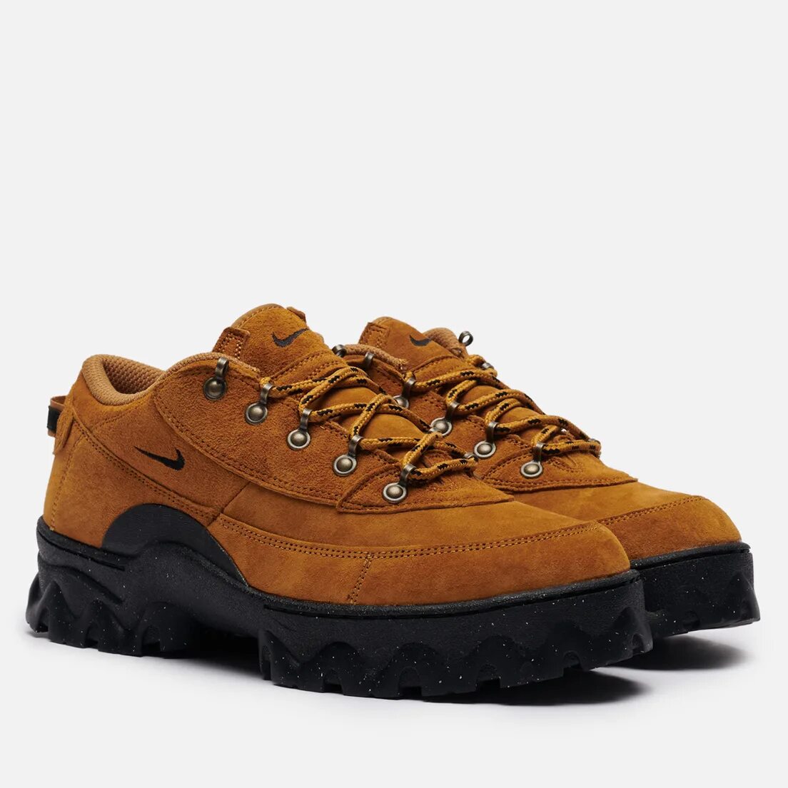 Nike lahar low. Lahar nike. Lahars. Женские ботинки nike lahar low. Nike lahar.