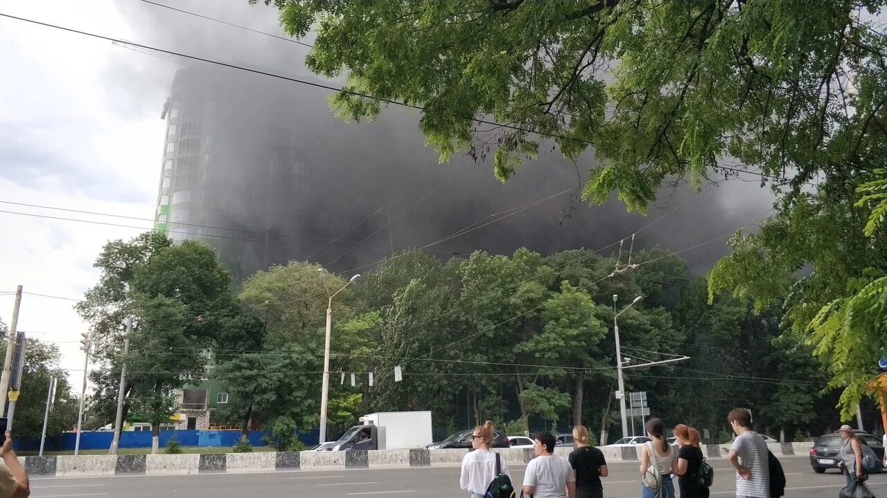 Нагибина 28 ростов на дону. Нагибина 38 ростов на дону. нагибина 38 дольщики. в ростове, пр.нагибина. сквер на нагибина в ростове.