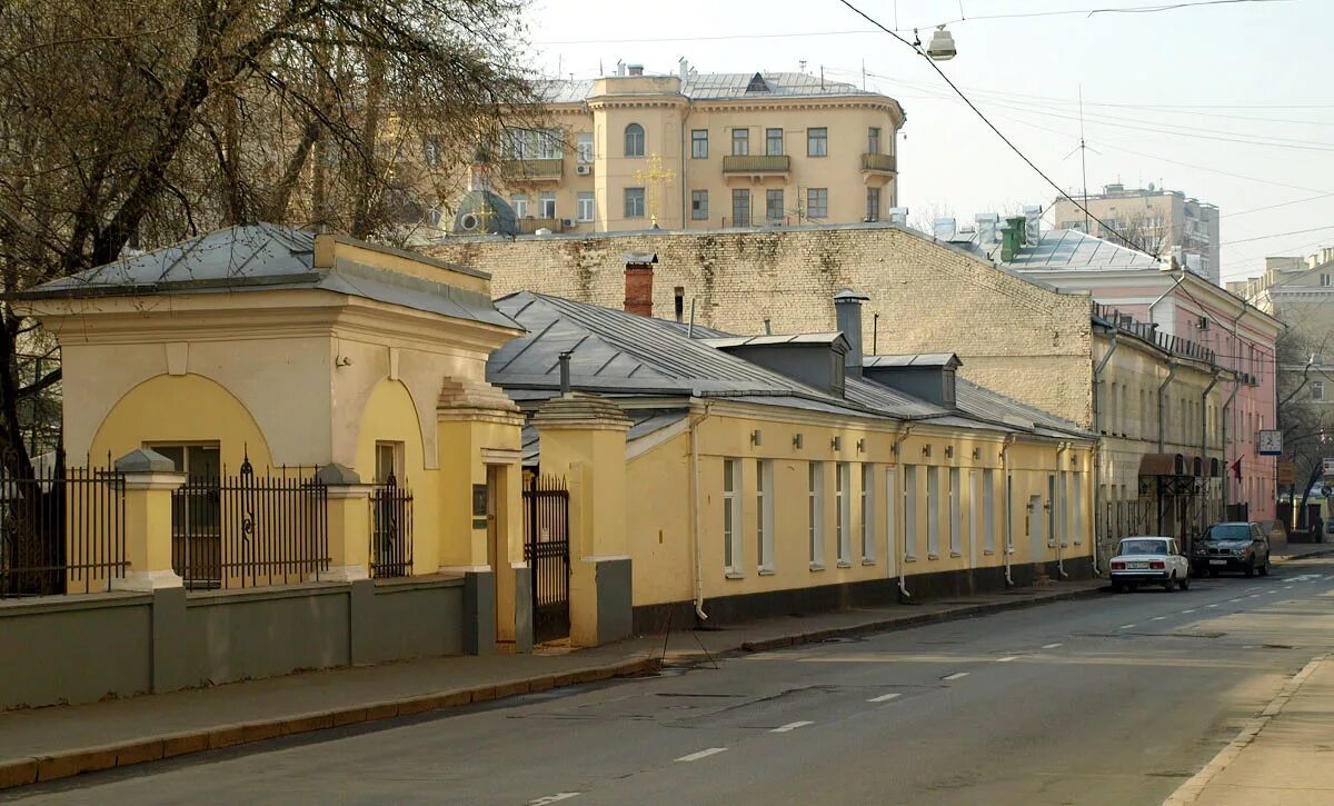 Большая Бронная улица. Большая Бронная Москва. Бронная улица Москва. Большая Бронная улица, 18.