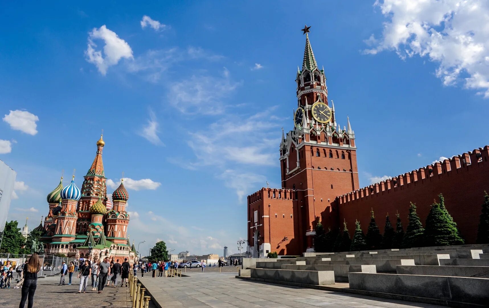 Покажи пожалуйста москву. Московский Кремль и красная площадь. 3. Московский Кремль и красная площадь. Кремль Krssniy plodhat Москва. Red Square достопримечательность.