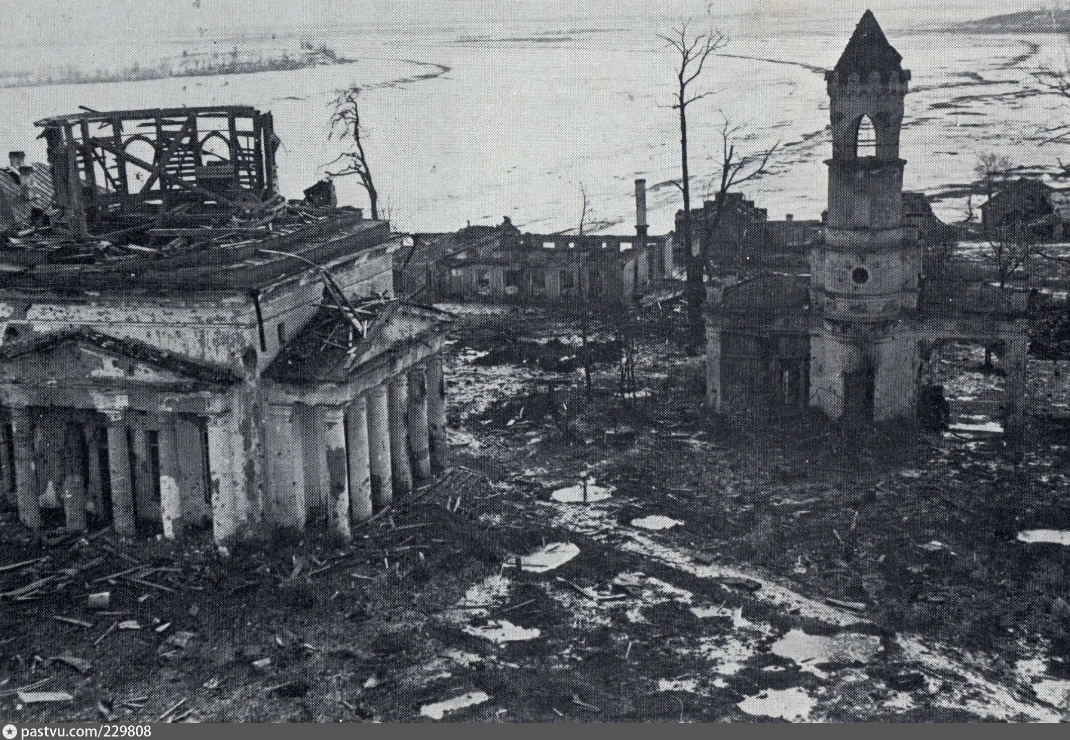 Разрушать нижний новгород. Усадьба званка в Новгородской области. Званка в 1942. Имение званка Державина. Званка Чудовский район Новгородской области.