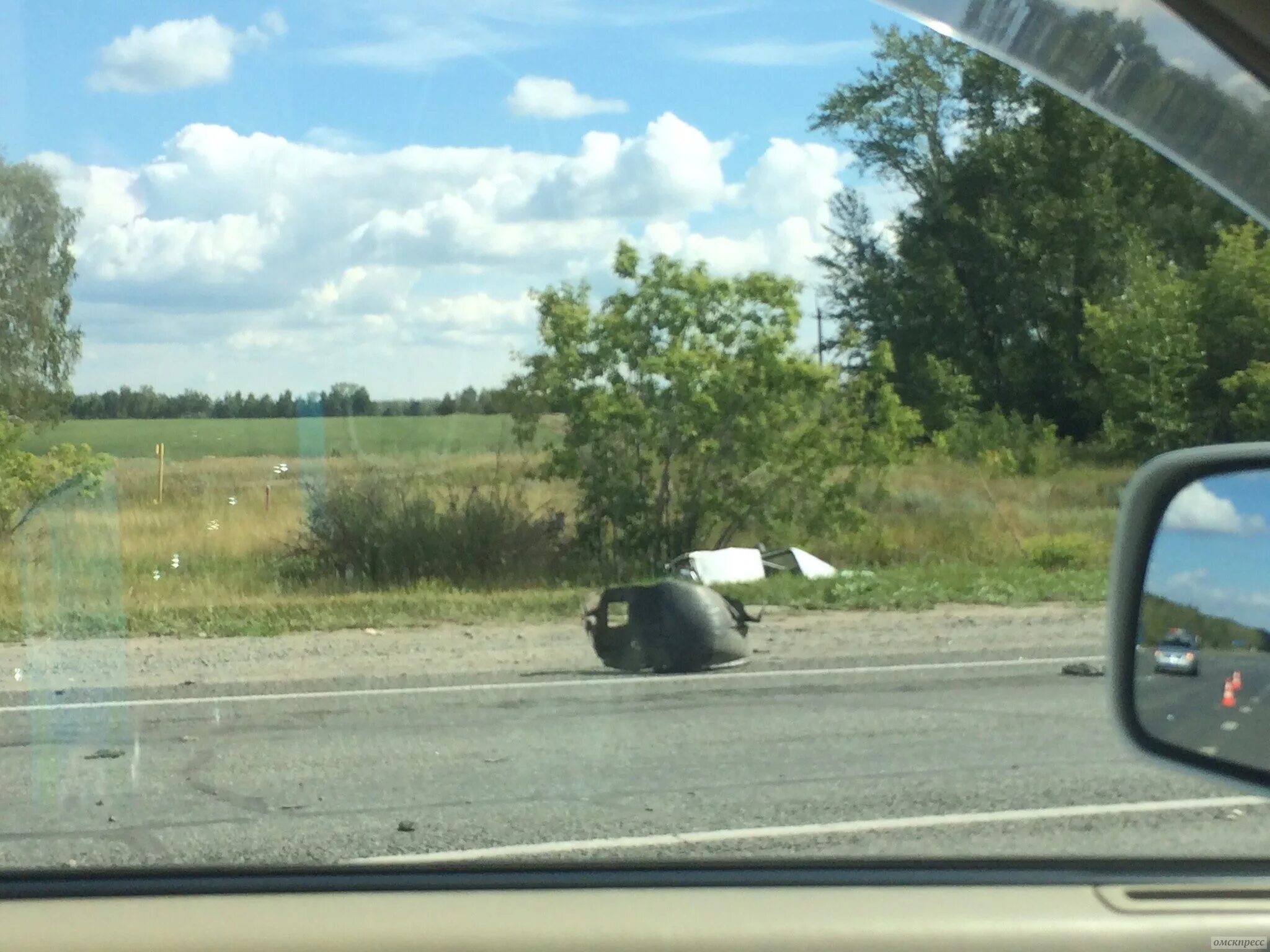 Под омском. Авария в Розовке Омского района. Авария под Омском 12 10 21. Автомобильная авария Омск Розовка в августе. Происшествия в Омской области село Розовка