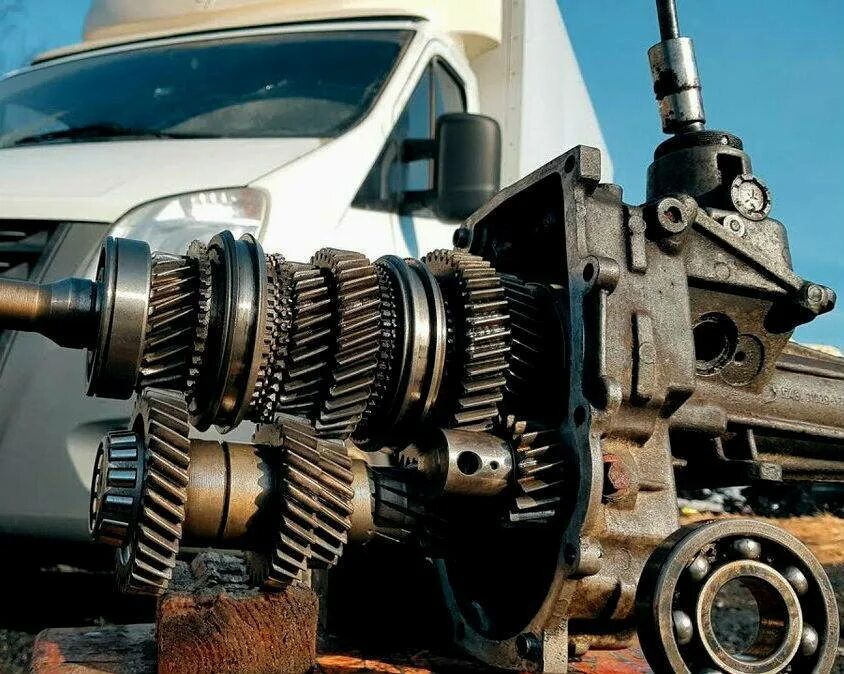 Кпп ваз гранта спорт. 6 механика переборка. Сменить кпп. Коробка передач шевроле нива болт 5 передачи. Коробка сломалась.