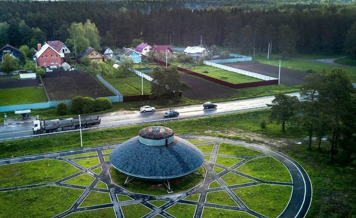 Деревня тарелка. Летающая тарелка в Протасово Щелковский район. НЛО В Протасово Щелковский район. Огуднево летающая тарелка. Протасово НЛО тарелка.