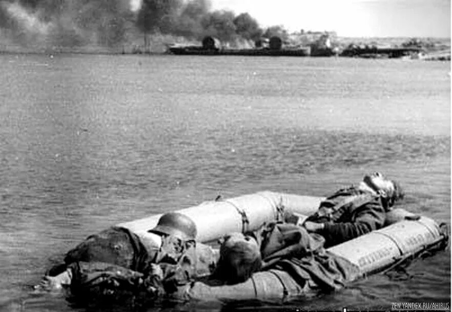 Маскировка аэродрома в годы вов. Разминирование могилы пушкина 1944 год. Найдена в 1944. Найдена в 1944. Италия 1944.