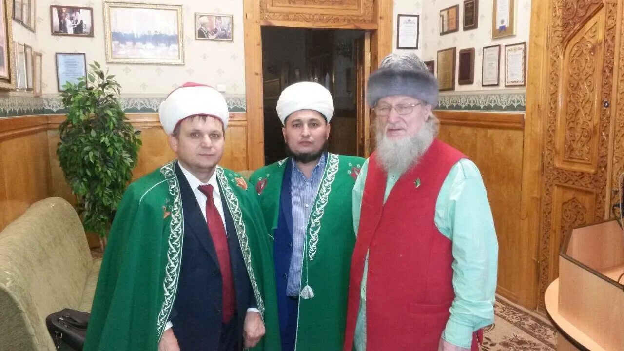 в уфе имам хазрат. хазрат шамсутдин. имам хамза-хазрат. халим хазрат елабуга. рамиль хазрат уфа.