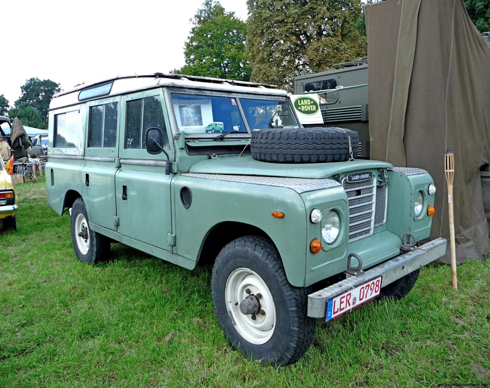 Ленд ровер старый. Ленд Ровер Дефендер 110 1970. Ленд Ровер 1972. Land Rover Series 110. Land Rover Defender старый.