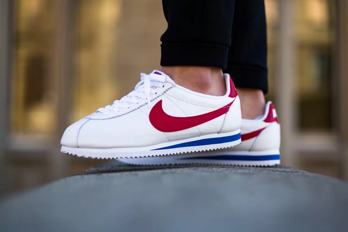 Классические найки. Найк Кортез Классик. Nike Cortez Classic женские. Nike Air Cortez. Найк Кортес 1972.