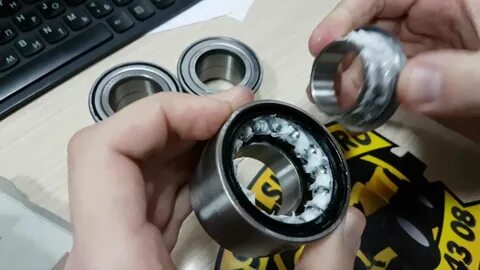 Смазка подшипников передней ступицы
