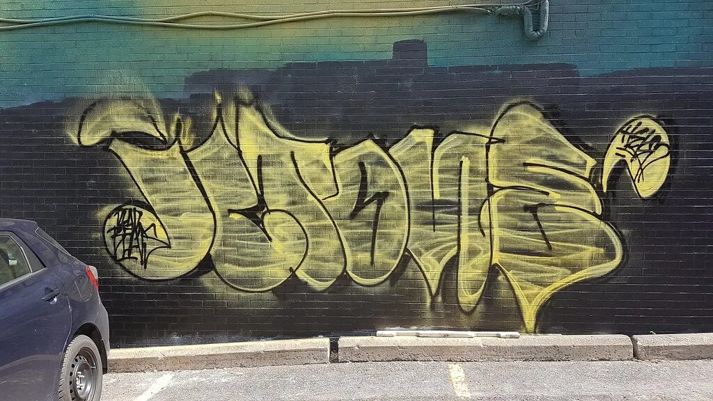 Граффити ап. Граффити из marc ecko's getting up. Граффити надпись 1up. Берлин 1up. В стиле граффити.