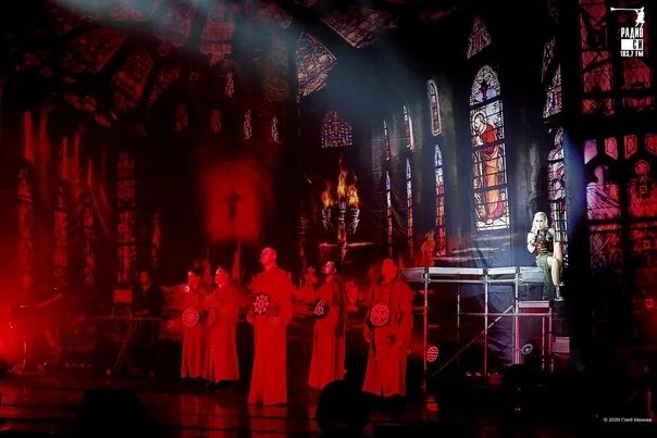 Enigma behind the mirror. Шоу &quot;mirror of enigma&quot; gregorian opera. mirror of enigma. музыкальное шоу «mirror of enigma»,. энигма 2025 энигма концерт энигма концерт 2025.