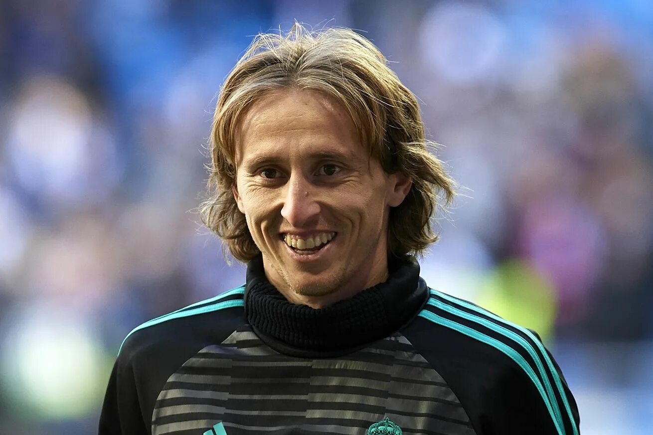 Модрич футболист. Модрич 2023/24. Luka modric. Модрич футболист реал мадрид. Модрич футболист.