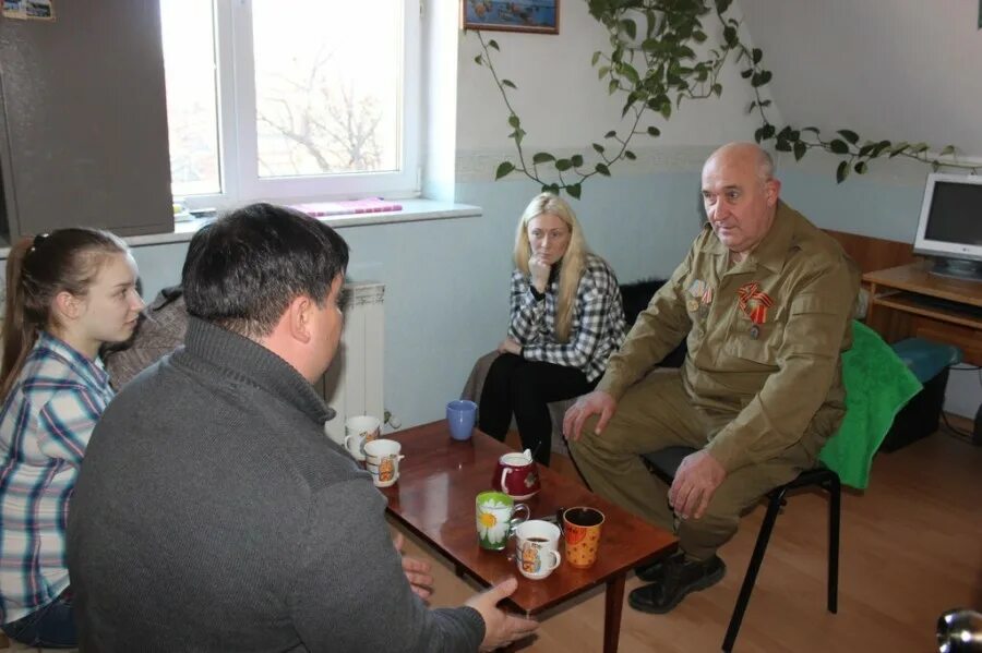 Мужской реабилитационный центр. Хаджимурат гацплов кго дом фото. Наркологическая клиника ростов. Реабилитационный центр ростов без наркотиков. Реабиталиционный центр ростов вятская.