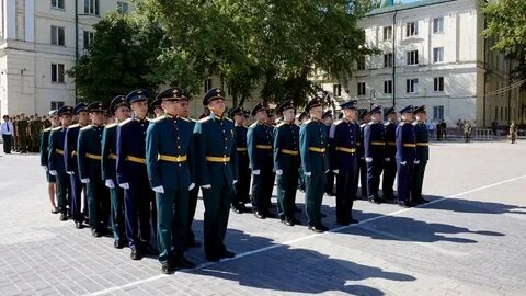 Молодой строй