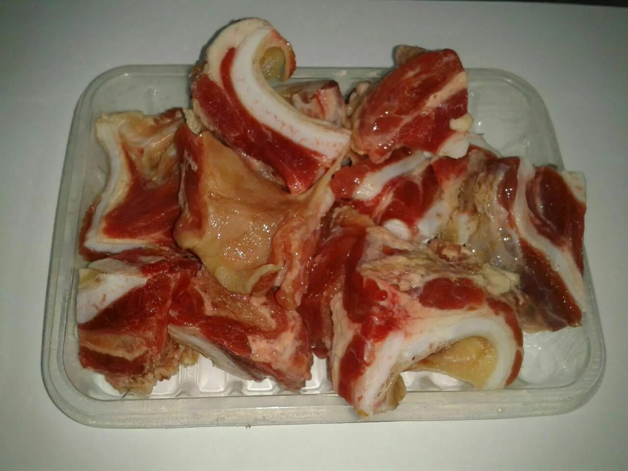 Свиные ножки в соевом соусе. Хрящики свиные знаменский. Свиные хрящики в духовке. Жаркое со свиными ребрышками. Свиные хрящики в духовке.