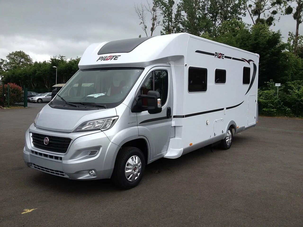 Автодом Fiat Ducato 2014. Фиат Дукато 290. Fiat professional Ducato кемпер. Fiat Ducato 230 автодом. Пежо купил фиат