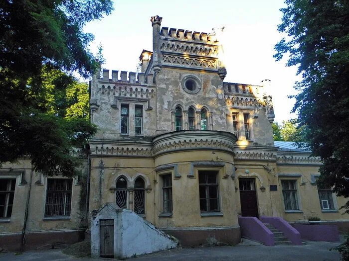 Харитоненко поместье в красной Яруге. Синагога в Сумах. Усадьбы на Слобожанщині. Имение Харитоненко.