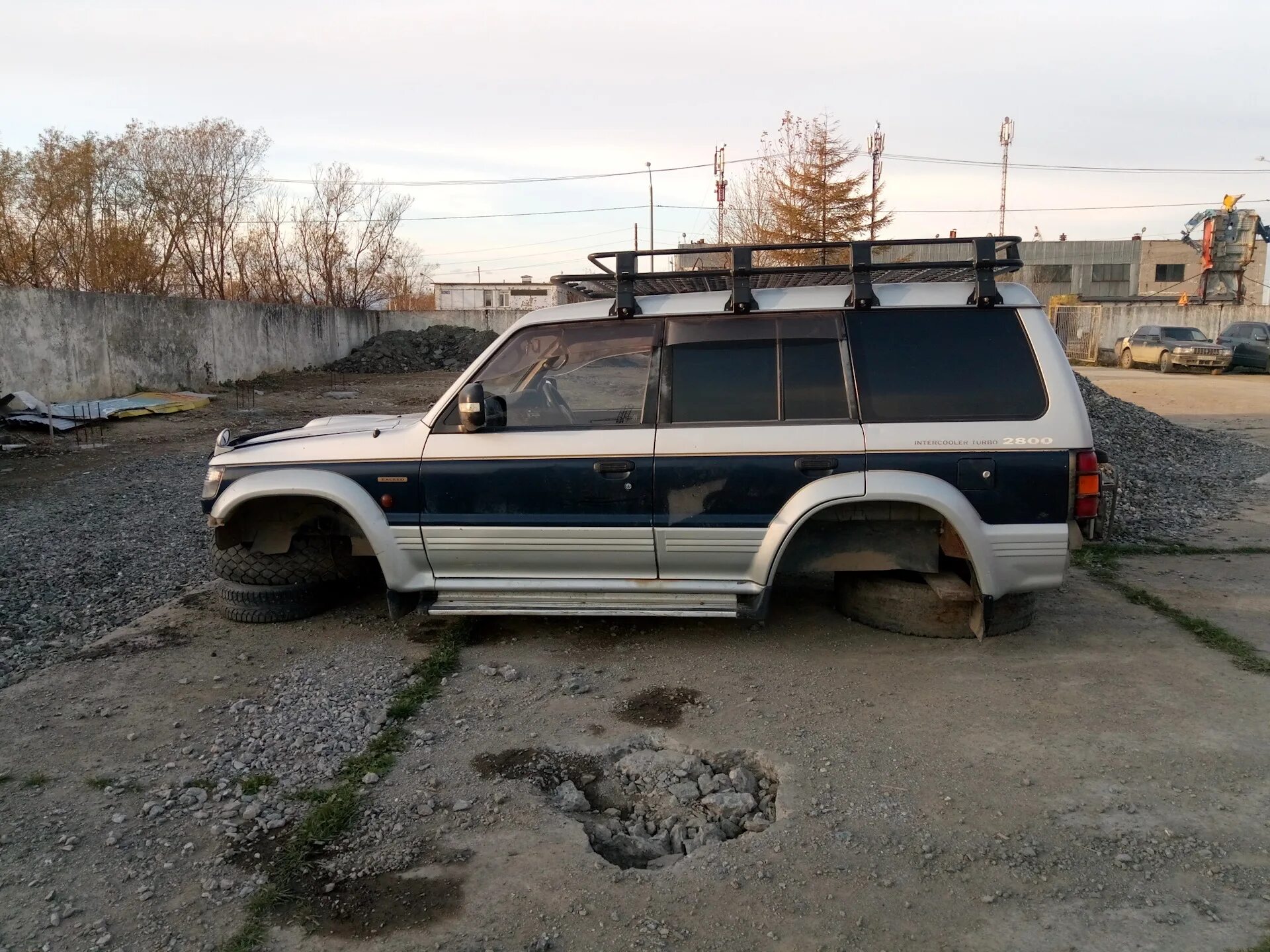 Кузова mitsubishi pajero. Кузов Паджеро 2. Мицубиси Паджеро 2 кузов 46. Рама Митсубиси Паджеро спорт 1. Паджеро с кузовом.