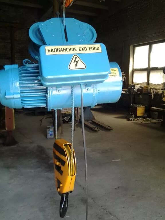 Тельфер б. Таль электрическая болгарская (тельфер болгарский) 5т 12м t10632. Тельфер на 0. Тельфер электрический т10312 1т/6м -1 шт. Тельфер электрический иола-к.