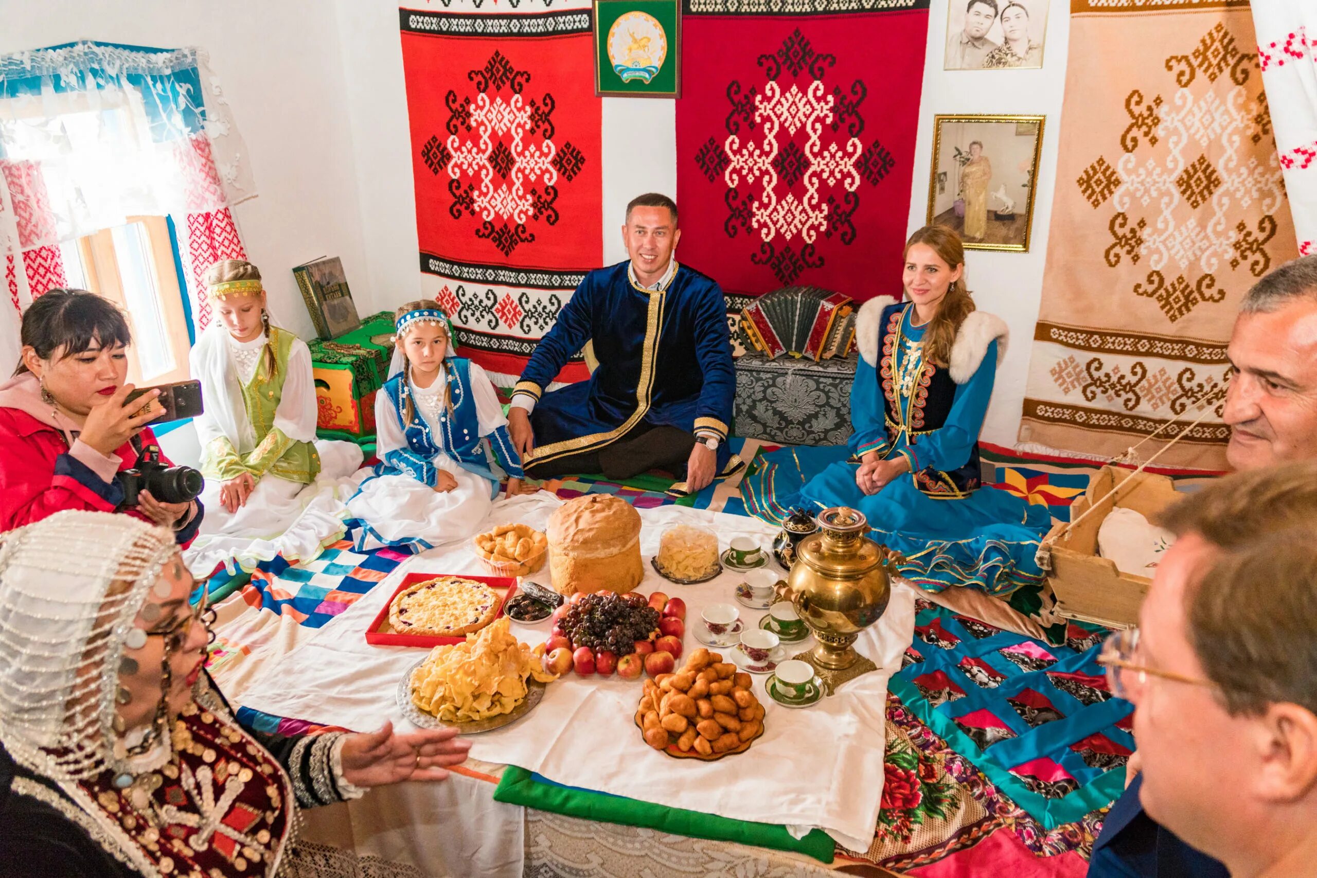 Башкирское домашнее. Национальная деревня оренбург башкирское подворье. этнопарк дружбы народов самара. парк народов в самаре. башкирское подворье оренбург музей.