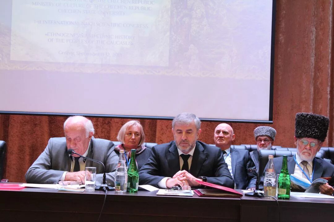 Общенациональный конгресс чеченского народа 1991. Всемирный чеченский конгресс. Чеченский конгресс. Конгресс народов ичкерии и дагестана. Дудаев джохар чечня.