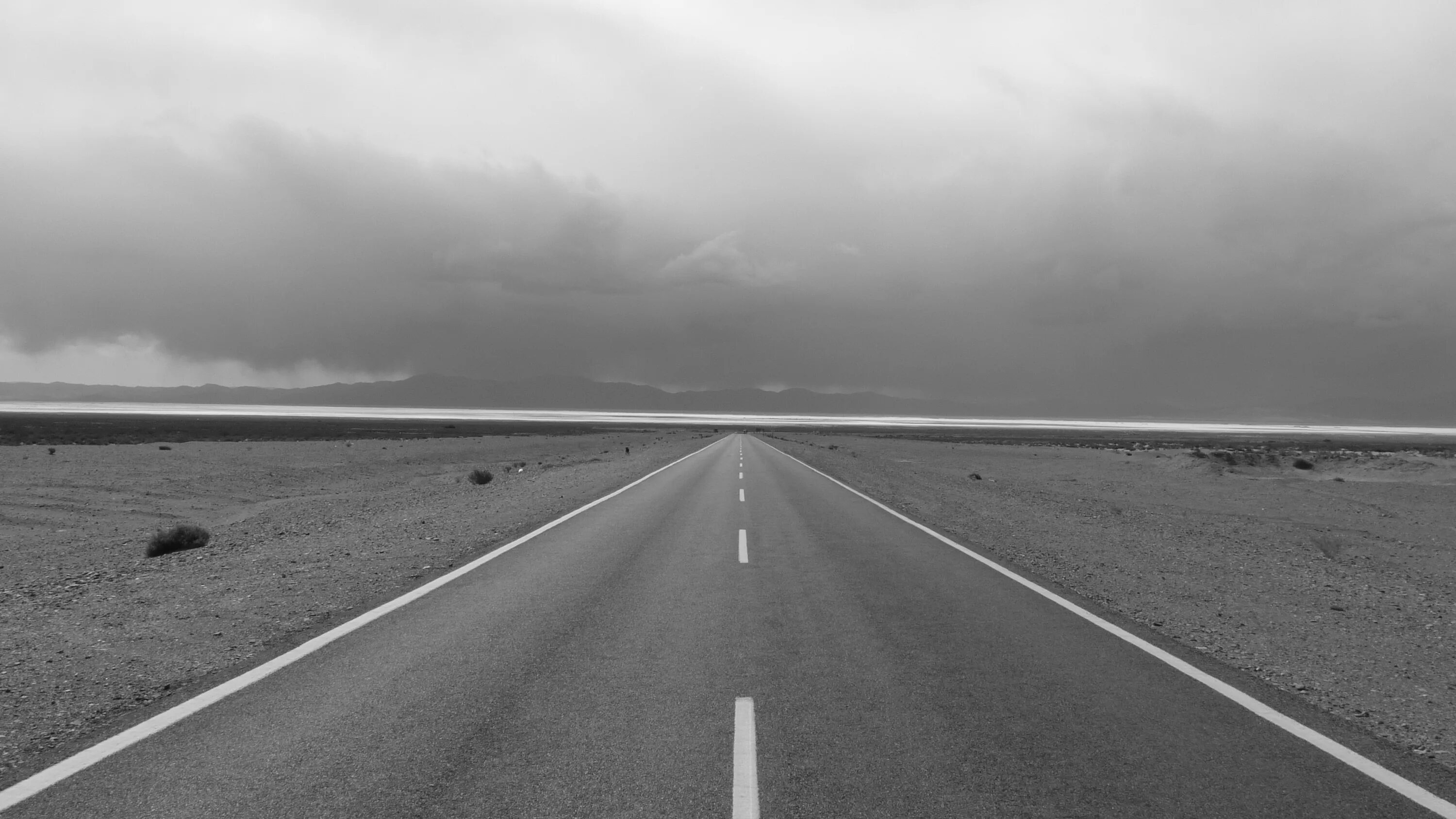 Старт. Книга начало пути. Шоссе туман. Рельсы. Серый начало пути.