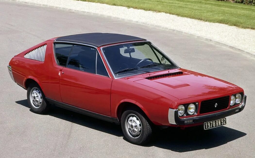 Renault 17