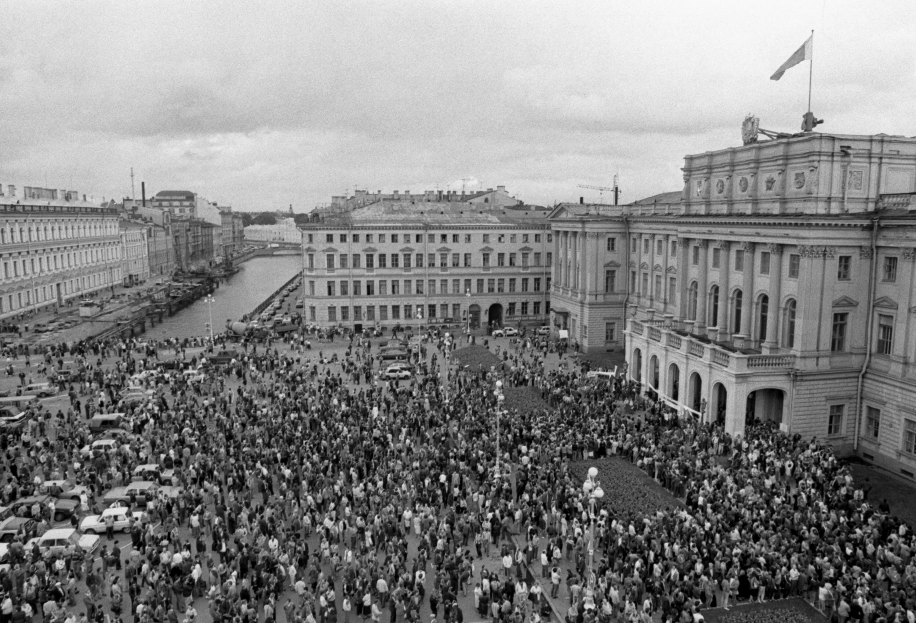Ленинград 1 июня. Путч 1991 ленинград. 1991 питер переворот. питер в 1991 году. ленинград 1991 год.
