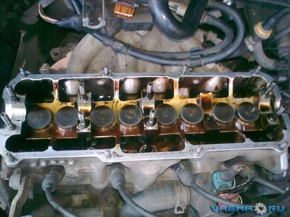 направляющие клапанов фольксваген пассат б3. вмт фольксваген пассат б3. резиновая прокладка клапанной крышки пассат б3. сальники клапанов пассат б3. 8.