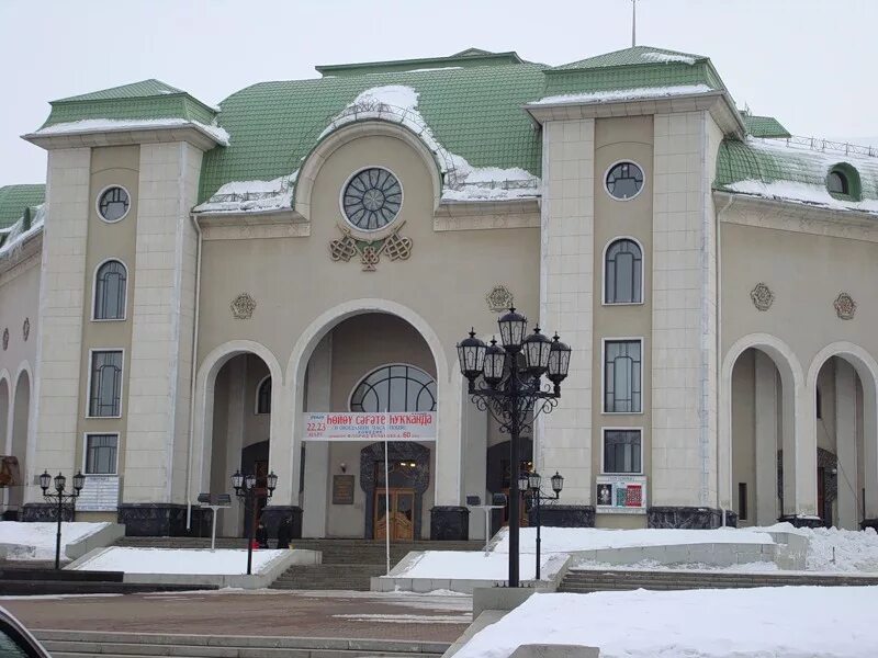 Театры уфа адреса. Драматический театр уфа. театр гафури уфа. башкирский театр на заки валиди. русский драмтеатр уфа.