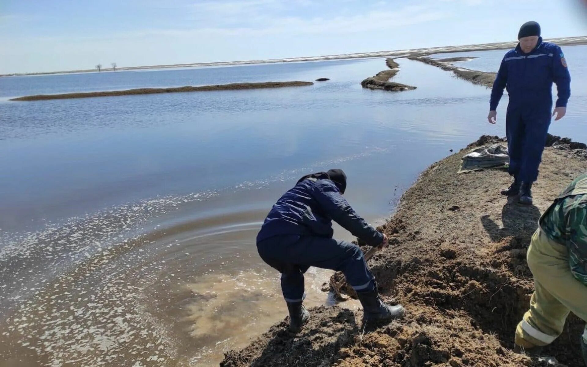 И воды зайдут низинами. Павлодар вода.