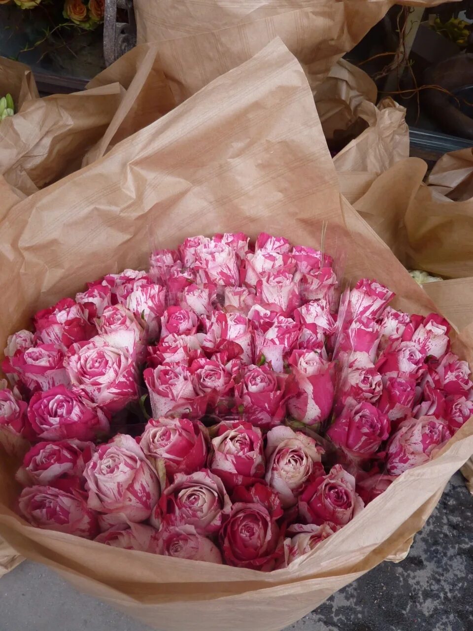 Сонник подарили букет. Букет роз. Букет "девушке". Огромный букет цветов. Шикарный букет роз.