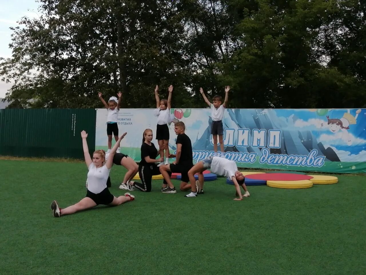 дети в лагере. олимп лагерь владимир. директор лагеря. олимп детский лагерь собинский район владимирская область. лагерь олимп хабаровск.