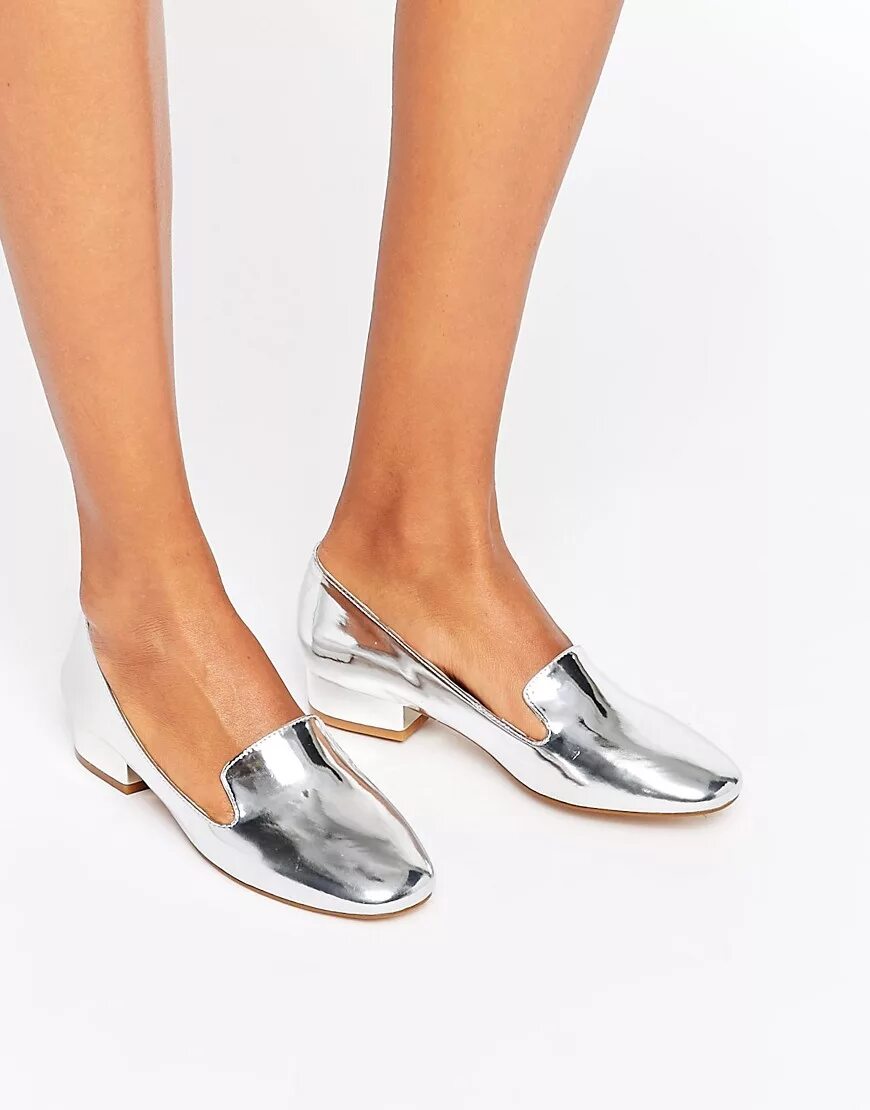 Серебряные туфли вайлдберриз. Модные женские туфли. Серебристые туфли. Серебряные туфли на каблуке. Купить модные туфли