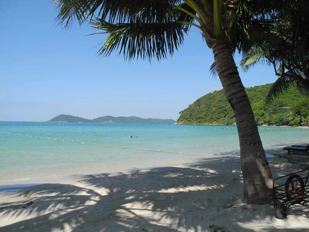 Тайланд в июле стоит ли. Остров Самет в Тайланде. Сиамский залив в Тайланде. Ко Самет в июне. Пляжи на ко Самет в Тайланде.