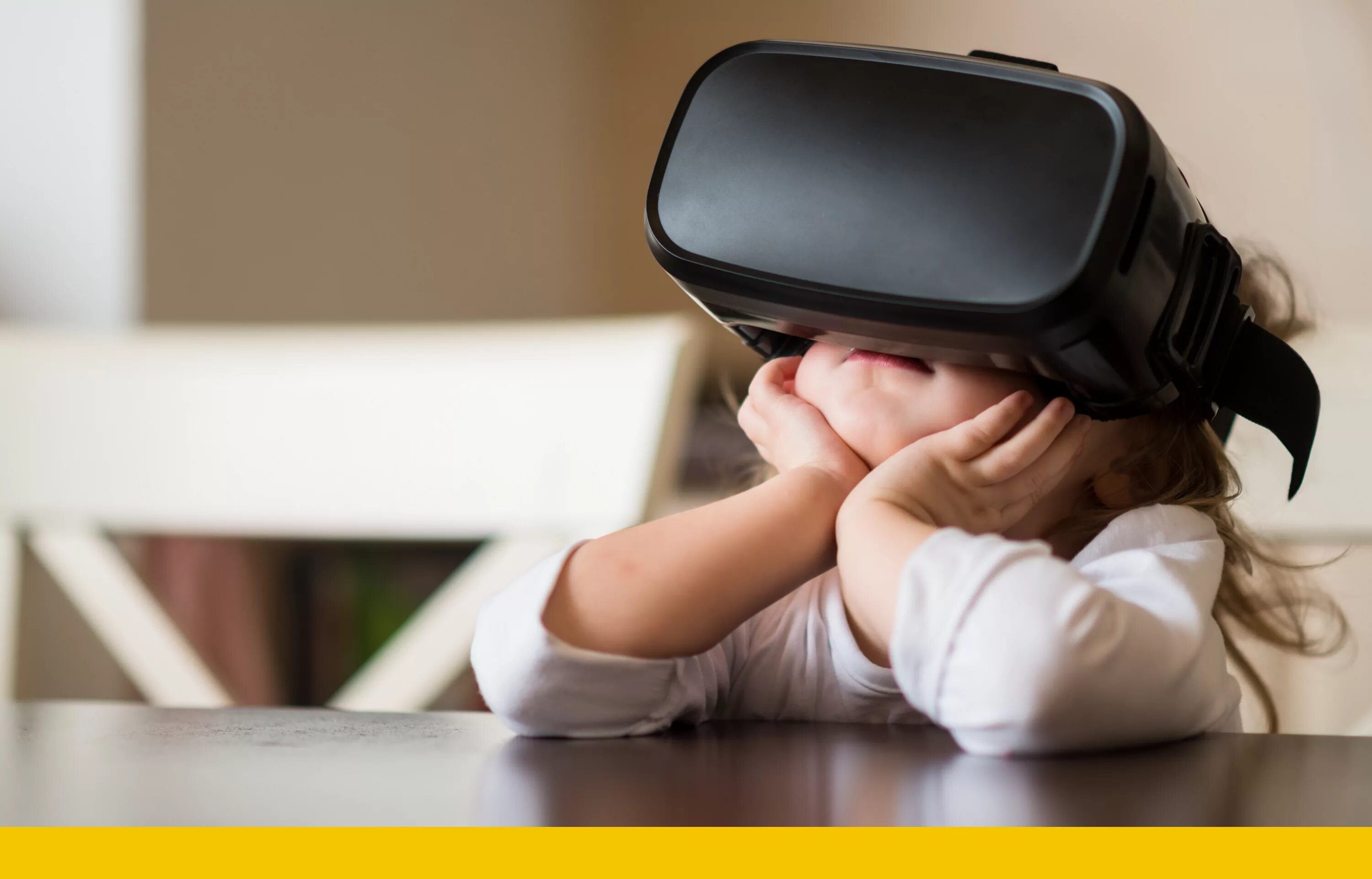 Воспитание реальностью. Виртуальная реальность дети. Очки виртуальной реальности для детей. Ребенок в виртуальных очках. Ребенок в очках виртуальной реальности.