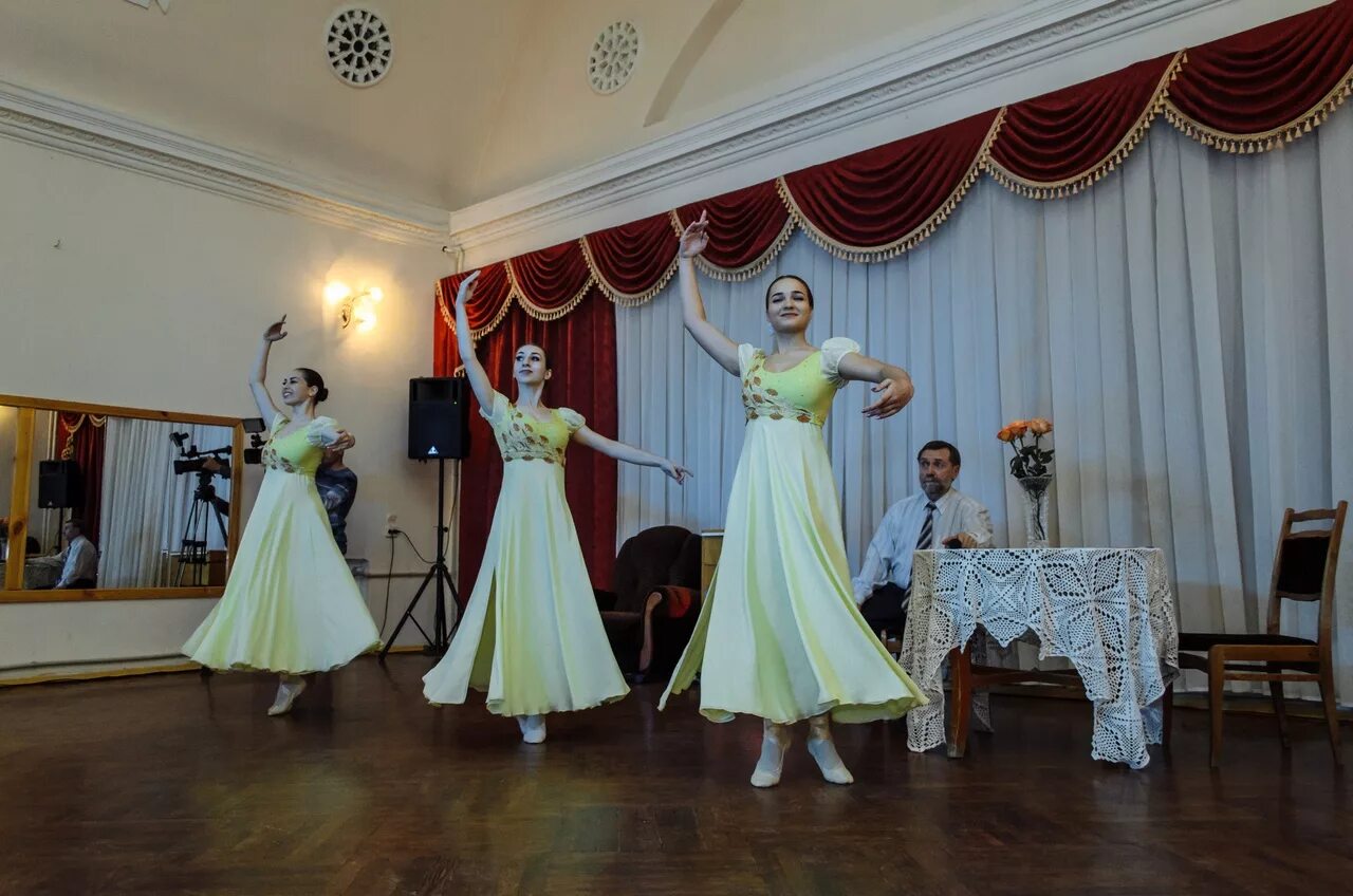 дворец музыкальных руководителей. институт истории искусств спб. орган и виолончель. Palau de la musica catalana театр. дворец музыкальных руководителей.