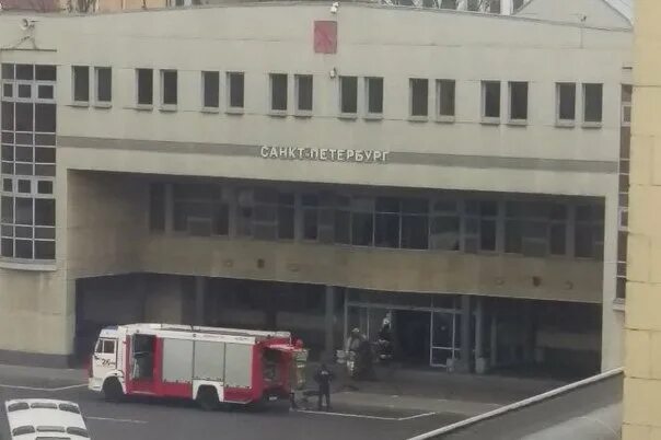 Автовокзал на обводном. Автовокзал на Обводном канале Санкт-Петербург. Автовокзал в 1967 году Обводный канал. Обводной вокзал Санкт-Петербург. Автовокзал на Обводном канале Колмово.