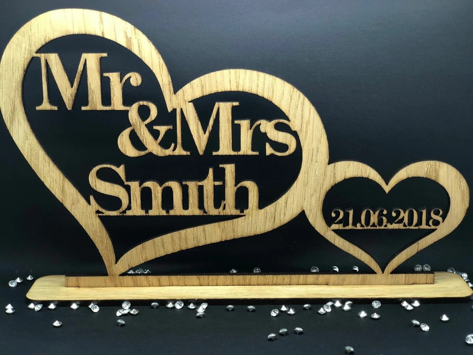 Mr Mrs. Mr Mrs картинки. Mr & Mrs Wedding. Mr. & Mrs. Laser логотип.