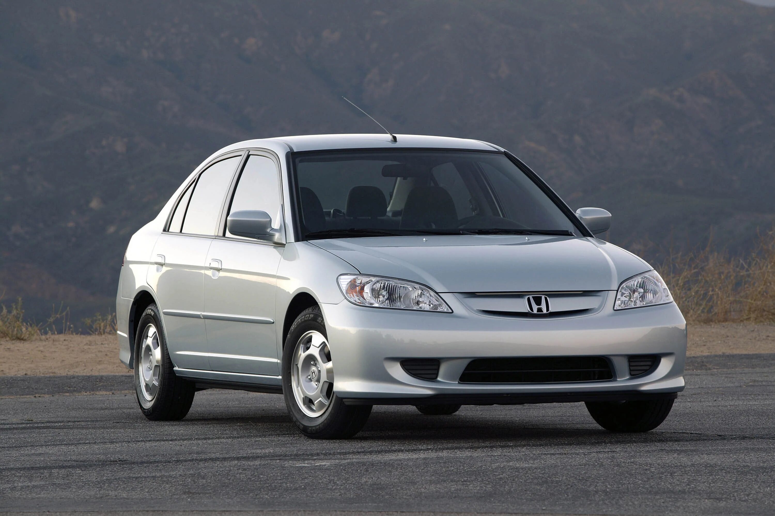 В 2003 2005 г. Honda Civic 2005. Хонда Цивик 2005. Honda Civic 7 2003. Хонда Цивик 7 поколение седан.