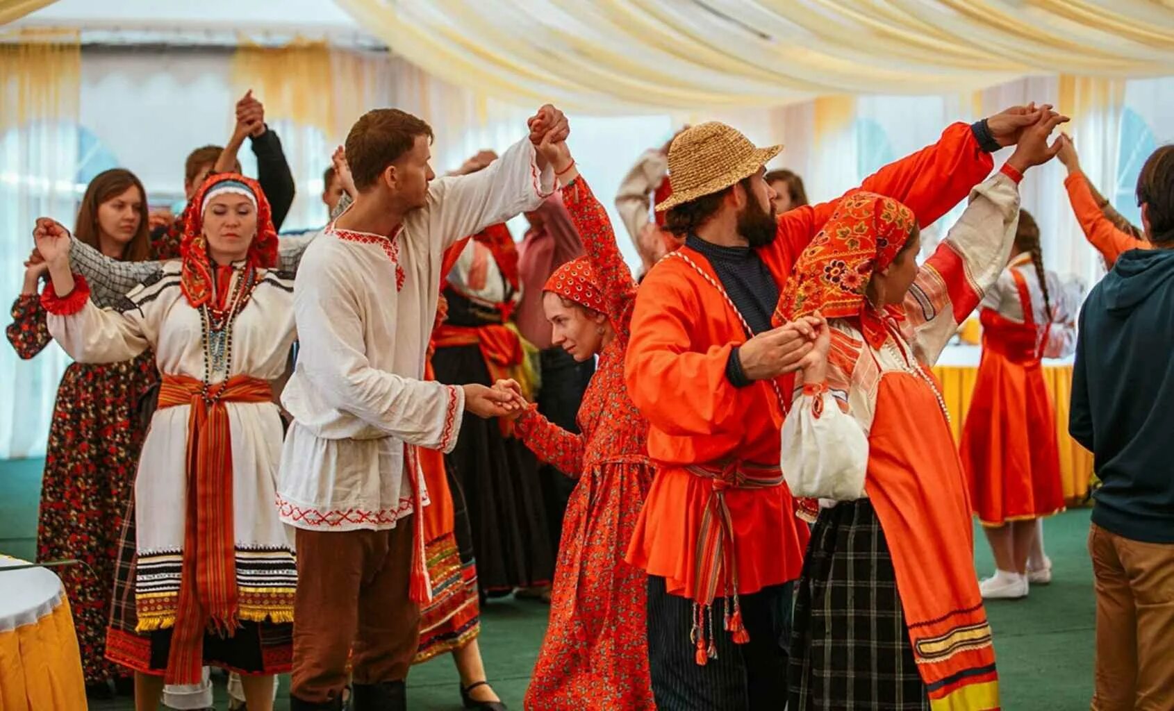 Народное гуляние. Русские народные гуляния. Традиционные народные праздники. Фольклорный праздник. Культурный ритуал