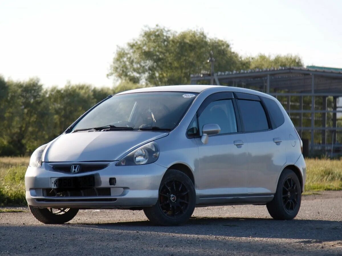 Honda fit 2001. Хонда фит 2001. Хонда фит 2001 года. Honda Fit 2001-2008. Хонда фит 2003 1.3.