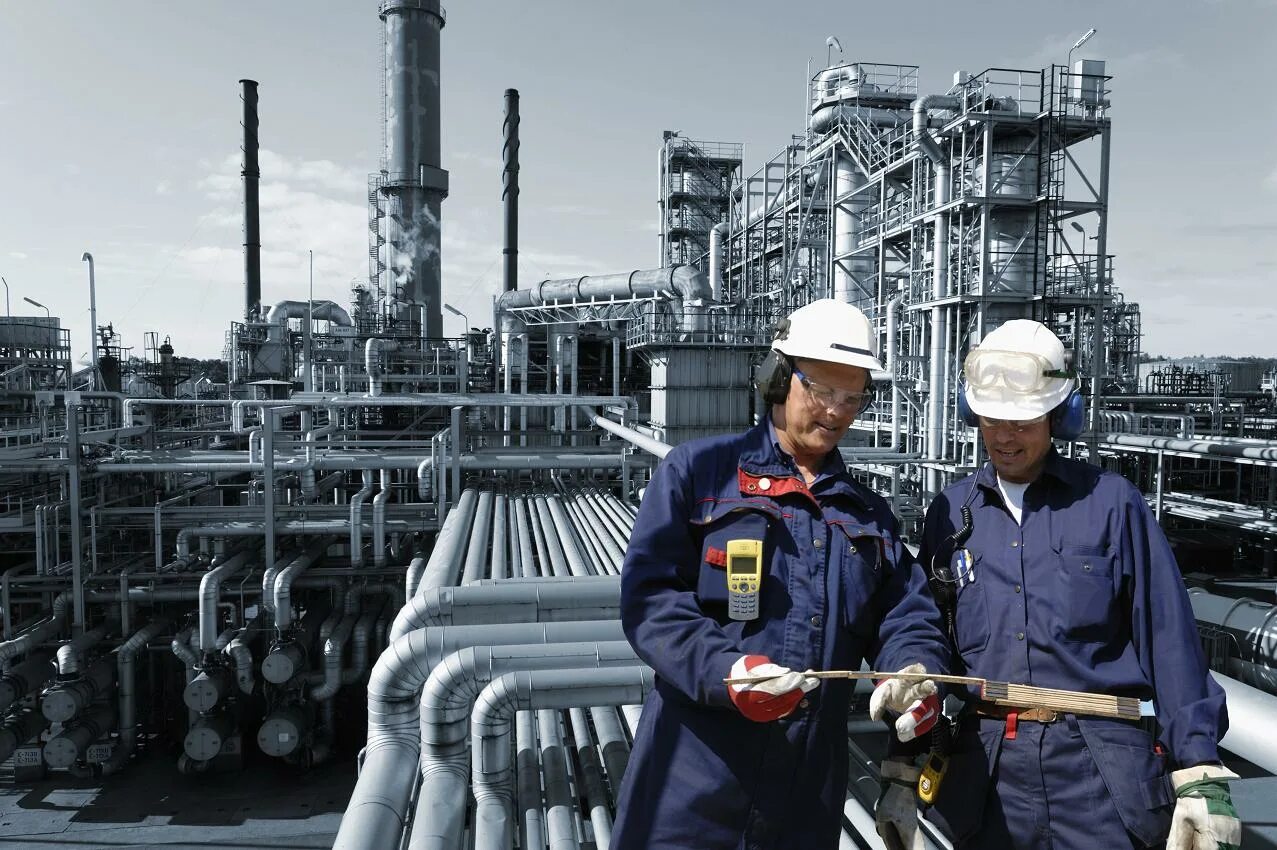 Профессии добывающей промышленности. Предприятия нефтегазовой отрасли. Промышленная безопасность. Нефтяная и газовая промышленность. Опасные производственные объекты.