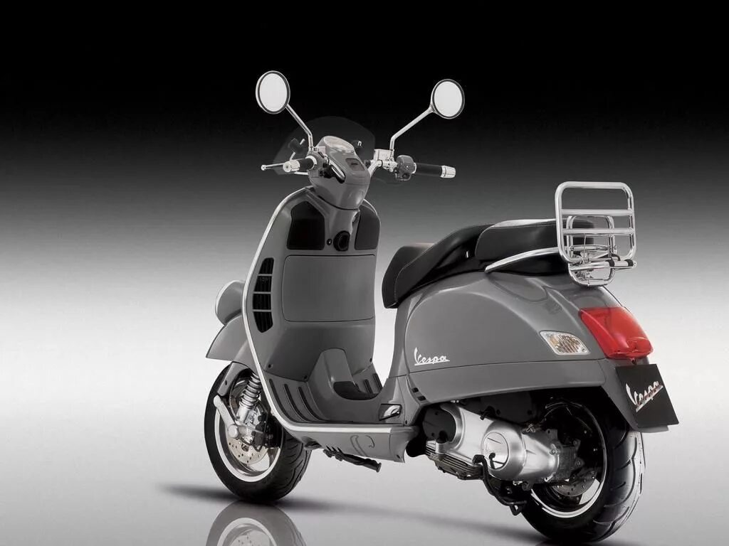 Vespa gt300. Мопед Vespa gt. Скутеры 80х. Японские скутеры 80х. Мощный мопед